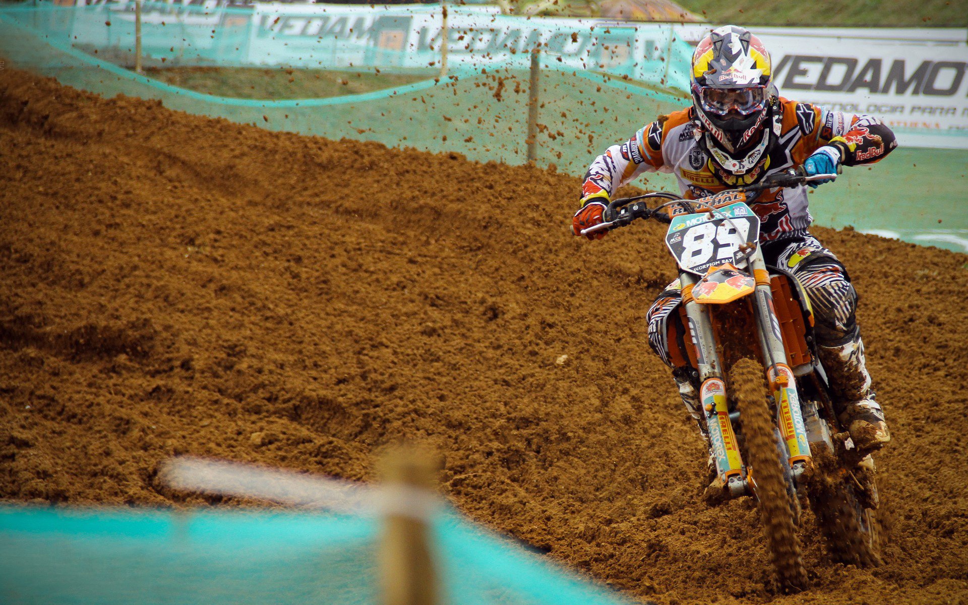 jiuyou入口-_专业解说员：用镜头讲述比赛背后的故事_，比赛解说技巧